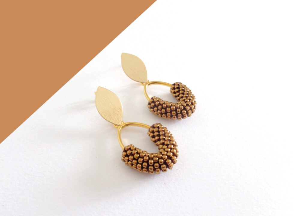 Orecchini pendenti color bronzo Modello PETALI