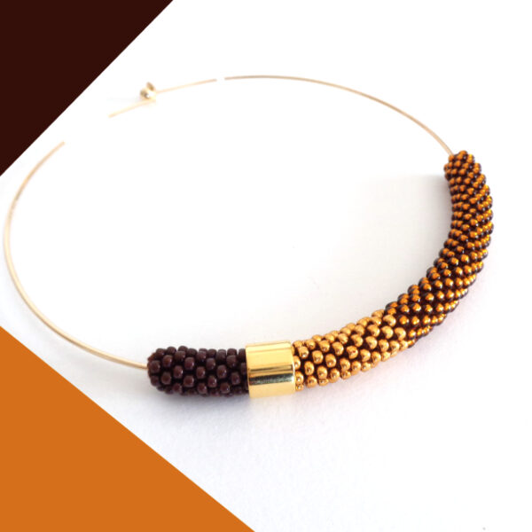Collana girocollo rigido caramello, oro antico e cioccolato, Virtù 2.0