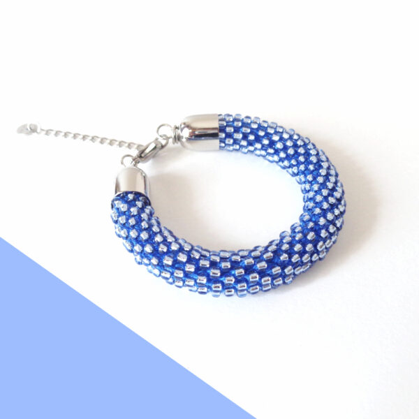 Bracciale tubolare celeste zaffiro modello "Snake"