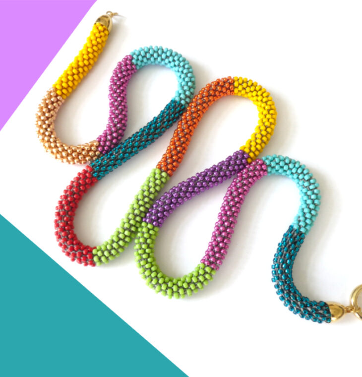 Collana lunga colori Primavera, Modello Simply Stripes Classic - immagine 3