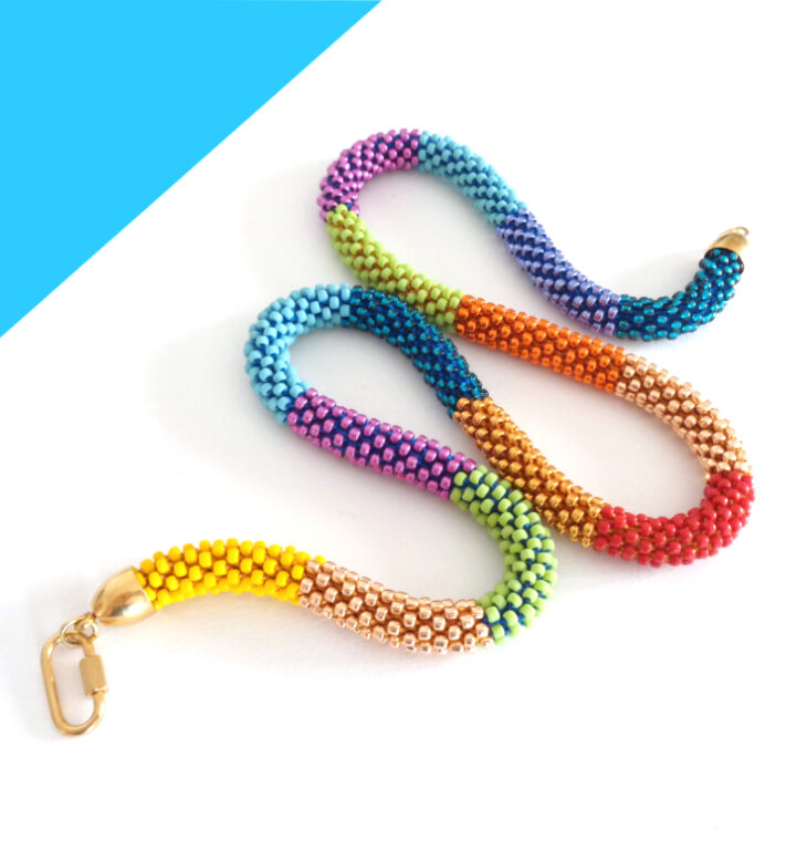 Collana colori Primavera, Modello Simply Stripes, Media Lunghezza