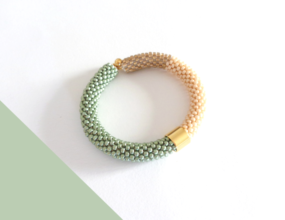 Bracciale rigido salvia, sabbia e beige, "Virtù 2.0"