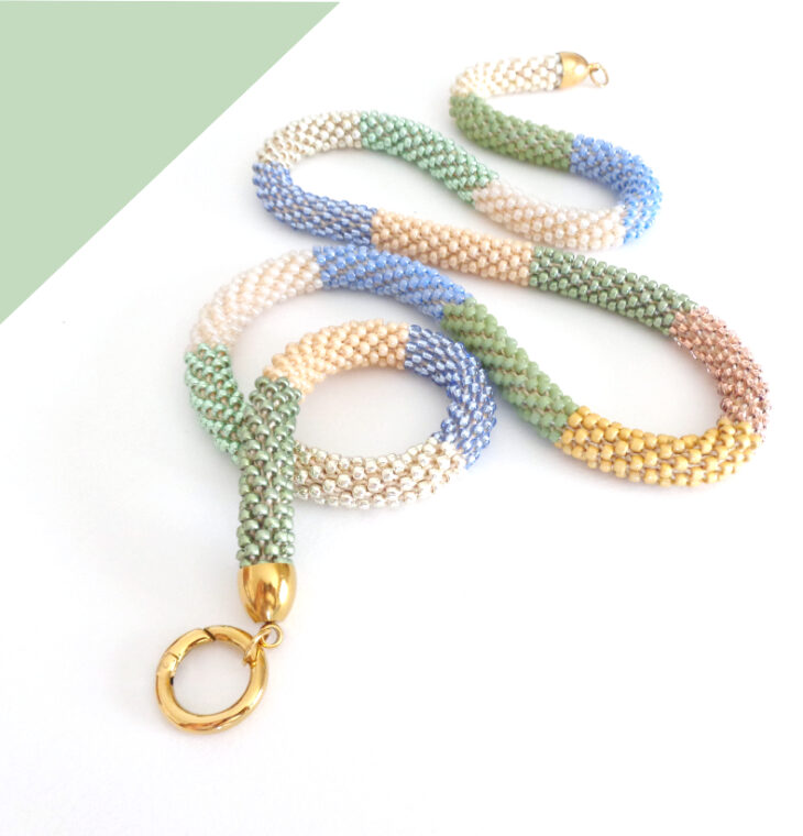 Collana lunga colori Estate, Modello Simply Stripes Classic